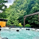 Haus Am Wald Mit Whirlpool, Garten, Kamin Und Voll Ausgestatteter Kueche