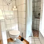 Haus Am Wald Mit Whirlpool, Garten, Kamin Und Voll Ausgestatteter Kueche *