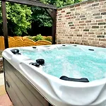 Haus Am Wald Mit Whirlpool, Garten, Kamin Und Voll Ausgestatteter Kueche 슈톨베르크