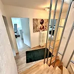 Haus Am Wald Mit Whirlpool, Garten, Kamin Und Voll Ausgestatteter Kueche 펜션 슈톨베르크