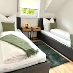 펜션 Haus Am Wald Mit Whirlpool, Garten, Kamin Und Voll Ausgestatteter Kueche 슈톨베르크