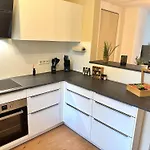 Haus Am Wald Mit Whirlpool, Garten, Kamin Und Voll Ausgestatteter Kueche 슈톨베르크