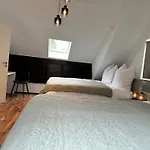 펜션 Haus Am Wald Mit Whirlpool, Garten, Kamin Und Voll Ausgestatteter Kueche 슈톨베르크