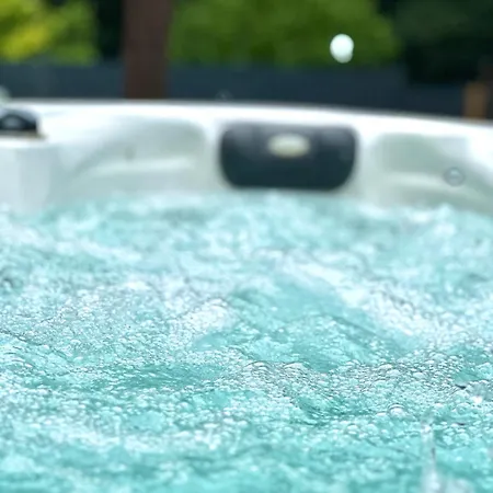 Haus Am Wald Mit Whirlpool, Garten, Kamin Und Voll Ausgestatteter Kueche Prázdninový dům Stolberg (Rhineland)