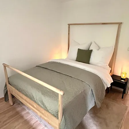 Prázdninový dům Haus Am Wald Mit Whirlpool, Garten, Kamin Und Voll Ausgestatteter Kueche *