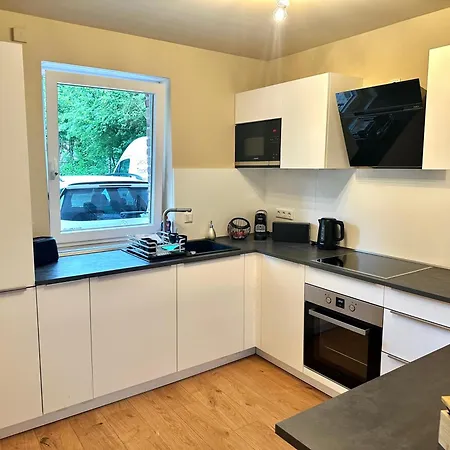 Haus Am Wald Mit Whirlpool, Garten, Kamin Und Voll Ausgestatteter Kueche Stolberg (Rhineland)