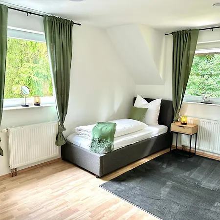 Haus Am Wald Mit Whirlpool, Garten, Kamin Und Voll Ausgestatteter Kueche * Stolberg (Rhineland)