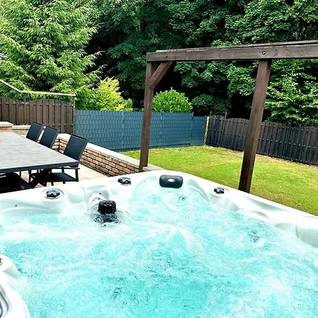 Haus Am Wald Mit Whirlpool, Garten, Kamin Und Voll Ausgestatteter Kueche 別荘 シュトルベルク