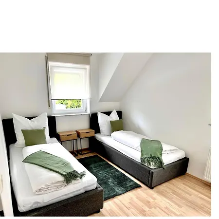 Haus Am Wald Mit Whirlpool, Garten, Kamin Und Voll Ausgestatteter Kueche Prázdninový dům Stolberg (Rhineland)