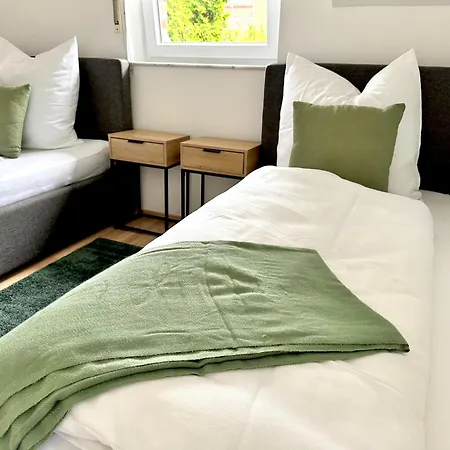 Haus Am Wald Mit Whirlpool, Garten, Kamin Und Voll Ausgestatteter Kueche Prázdninový dům