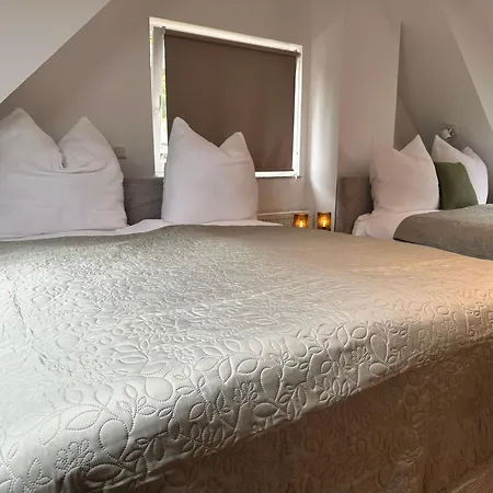 Prázdninový dům Haus Am Wald Mit Whirlpool, Garten, Kamin Und Voll Ausgestatteter Kueche Stolberg (Rhineland)