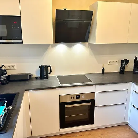 Haus Am Wald Mit Whirlpool, Garten, Kamin Und Voll Ausgestatteter Kueche *