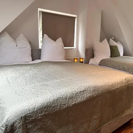 Haus Am Wald Mit Whirlpool, Garten, Kamin Und Voll Ausgestatteter Kueche Stolberg (Rhineland)