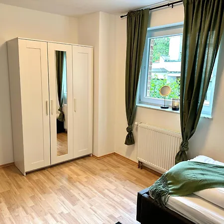 Haus Am Wald Mit Whirlpool, Garten, Kamin Und Voll Ausgestatteter Kueche Prázdninový dům *