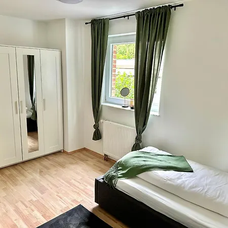 Haus Am Wald Mit Whirlpool, Garten, Kamin Und Voll Ausgestatteter Kueche