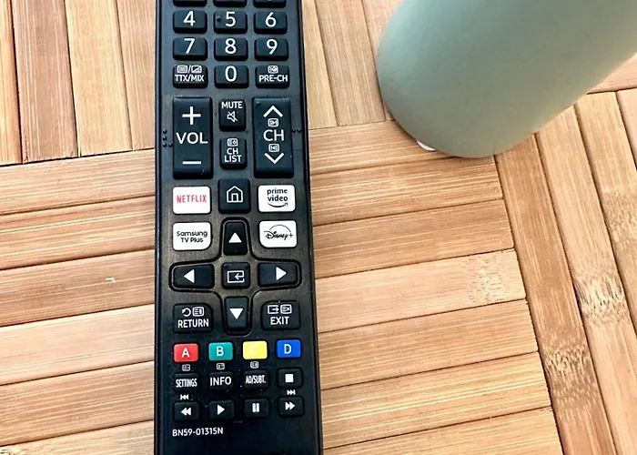 Feriehus Haus Am Wald Mit Whirlpool, Garten, Kamin Und Voll Ausgestatteter Kueche *