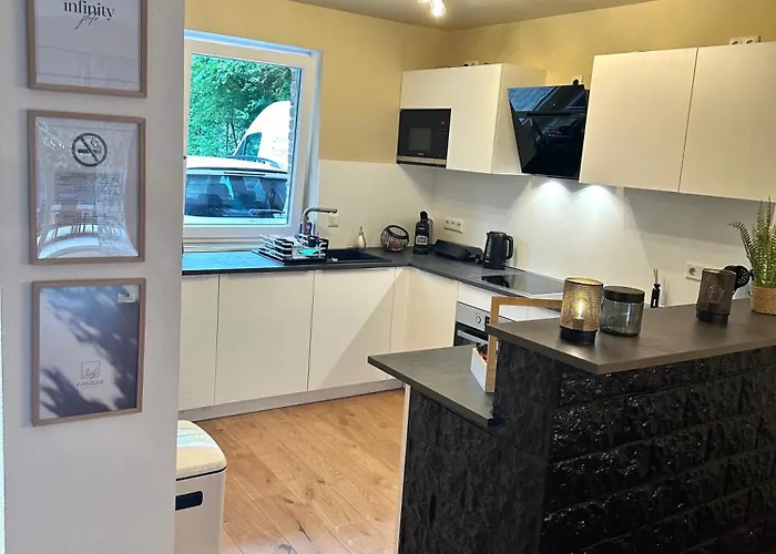 Feriehus Haus Am Wald Mit Whirlpool, Garten, Kamin Und Voll Ausgestatteter Kueche