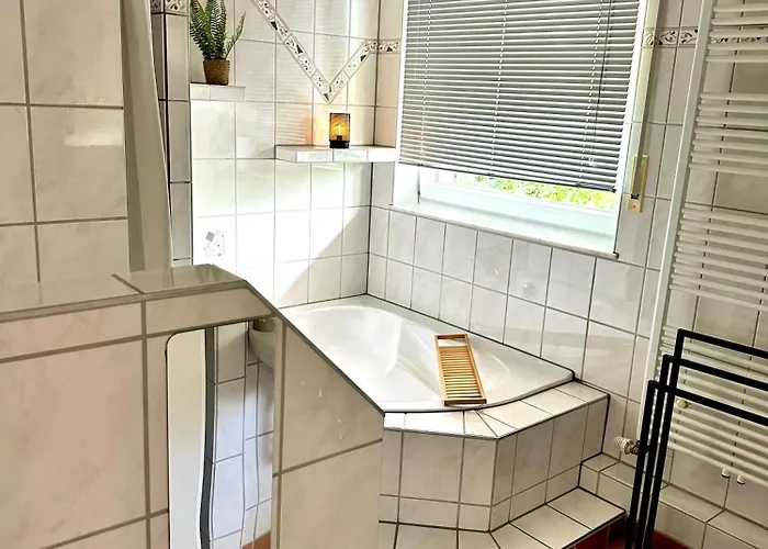 Haus Am Wald Mit Whirlpool, Garten, Kamin Und Voll Ausgestatteter Kueche Feriehus Stolberg (Rhineland)