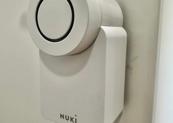 Haus Am Wald Mit Whirlpool, Garten, Kamin Und Voll Ausgestatteter Kueche Feriehus *