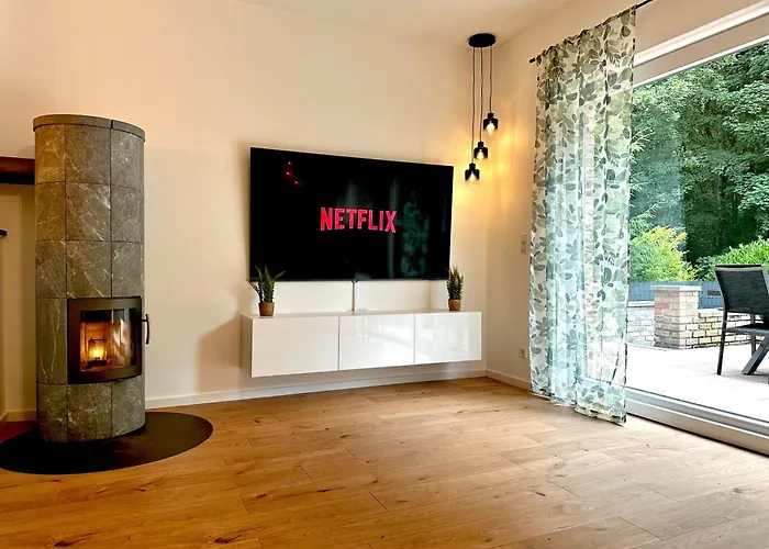 Feriehus Haus Am Wald Mit Whirlpool, Garten, Kamin Und Voll Ausgestatteter Kueche