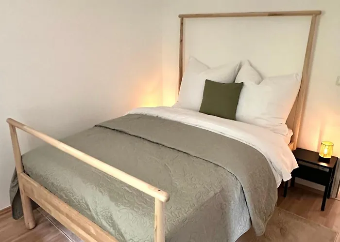 Feriehus Haus Am Wald Mit Whirlpool, Garten, Kamin Und Voll Ausgestatteter Kueche *