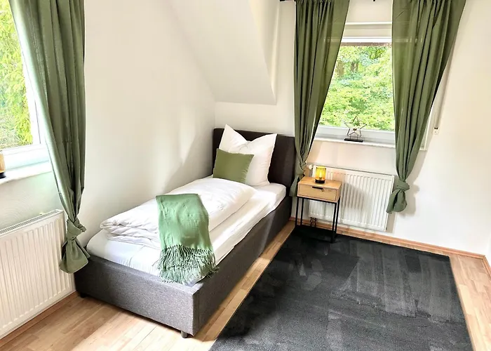 Feriehus Haus Am Wald Mit Whirlpool, Garten, Kamin Und Voll Ausgestatteter Kueche Stolberg (Rhineland)