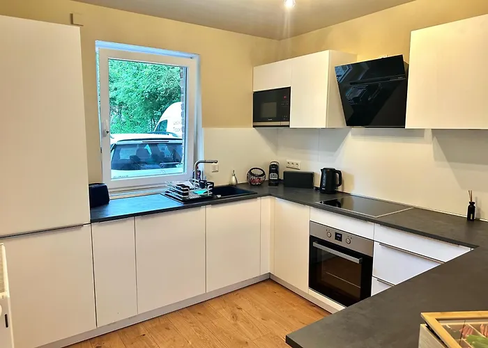 Haus Am Wald Mit Whirlpool, Garten, Kamin Und Voll Ausgestatteter Kueche Stolberg (Rhineland)