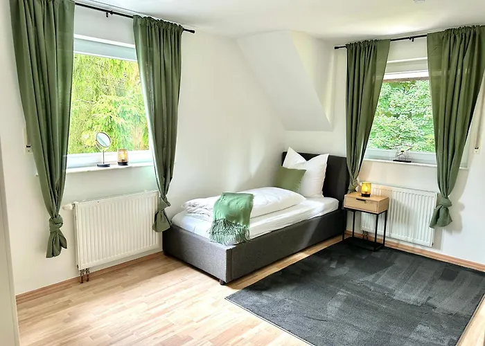 Haus Am Wald Mit Whirlpool, Garten, Kamin Und Voll Ausgestatteter Kueche * Stolberg (Rhineland)