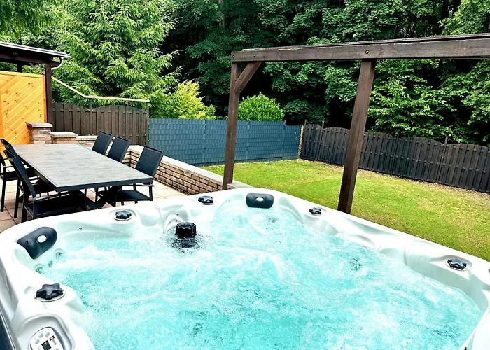 Haus Am Wald Mit Whirlpool, Garten, Kamin Und Voll Ausgestatteter Kueche Feriehus Stolberg (Rhineland)