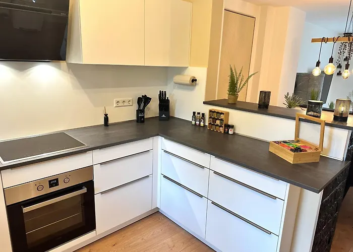 Haus Am Wald Mit Whirlpool, Garten, Kamin Und Voll Ausgestatteter Kueche Stolberg (Rhineland)