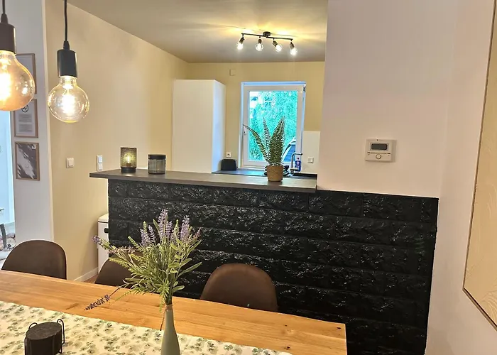 Haus Am Wald Mit Whirlpool, Garten, Kamin Und Voll Ausgestatteter Kueche * Stolberg (Rhineland)